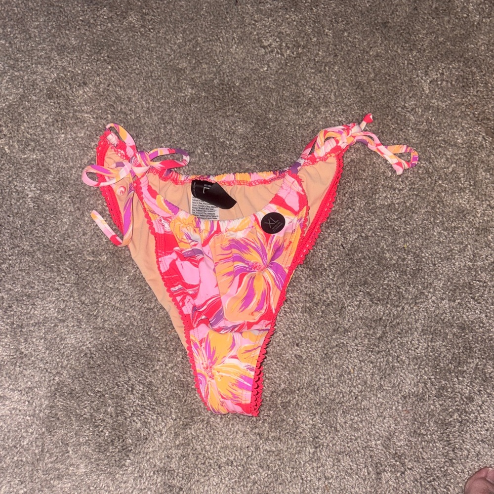 New Cotton On Pink Floral Bikini Bottom size Xl Australian